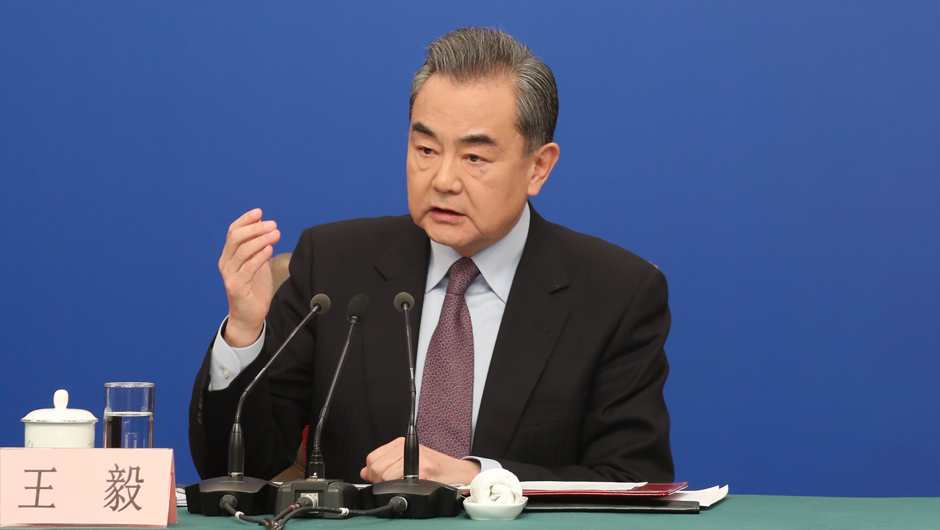 王毅回答記者提問(wèn)