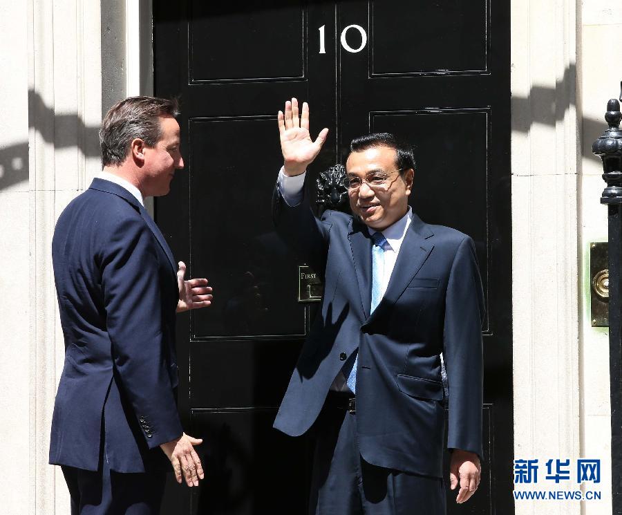 6月17日，中國國務院總理李克強在倫敦唐寧街10號首相府同英國首相卡梅倫舉行中英總理年度會晤。新華社記者 龐興雷 攝